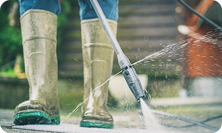 塗装をすべきか、洗浄で良いのか分からない